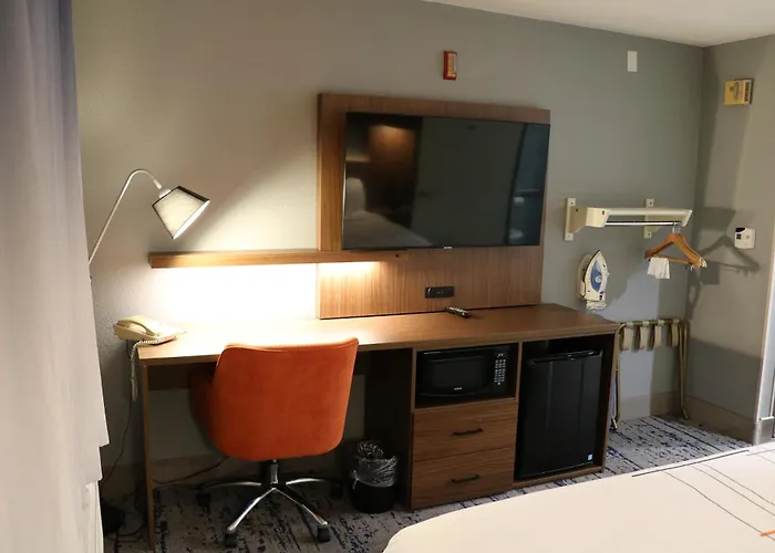 La Quinta By Wyndham Chicago Hotel Gurnee