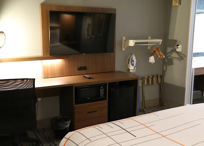 La Quinta By Wyndham Chicago Gurnee