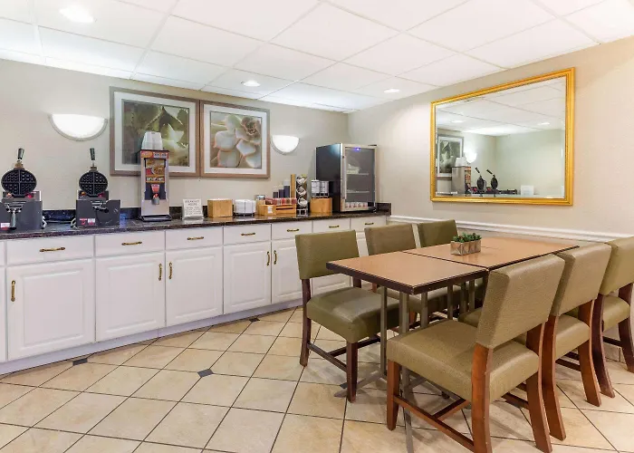 Hotel La Quinta By Wyndham Chicago