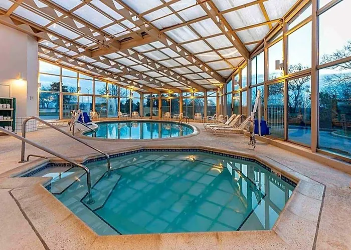 La Quinta By Wyndham Chicago 3*