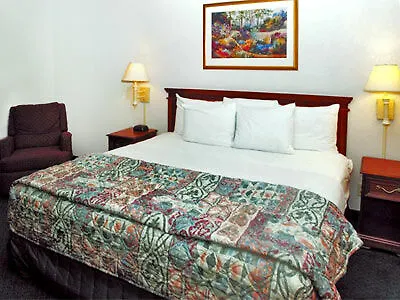 La Quinta By Wyndham Chicago